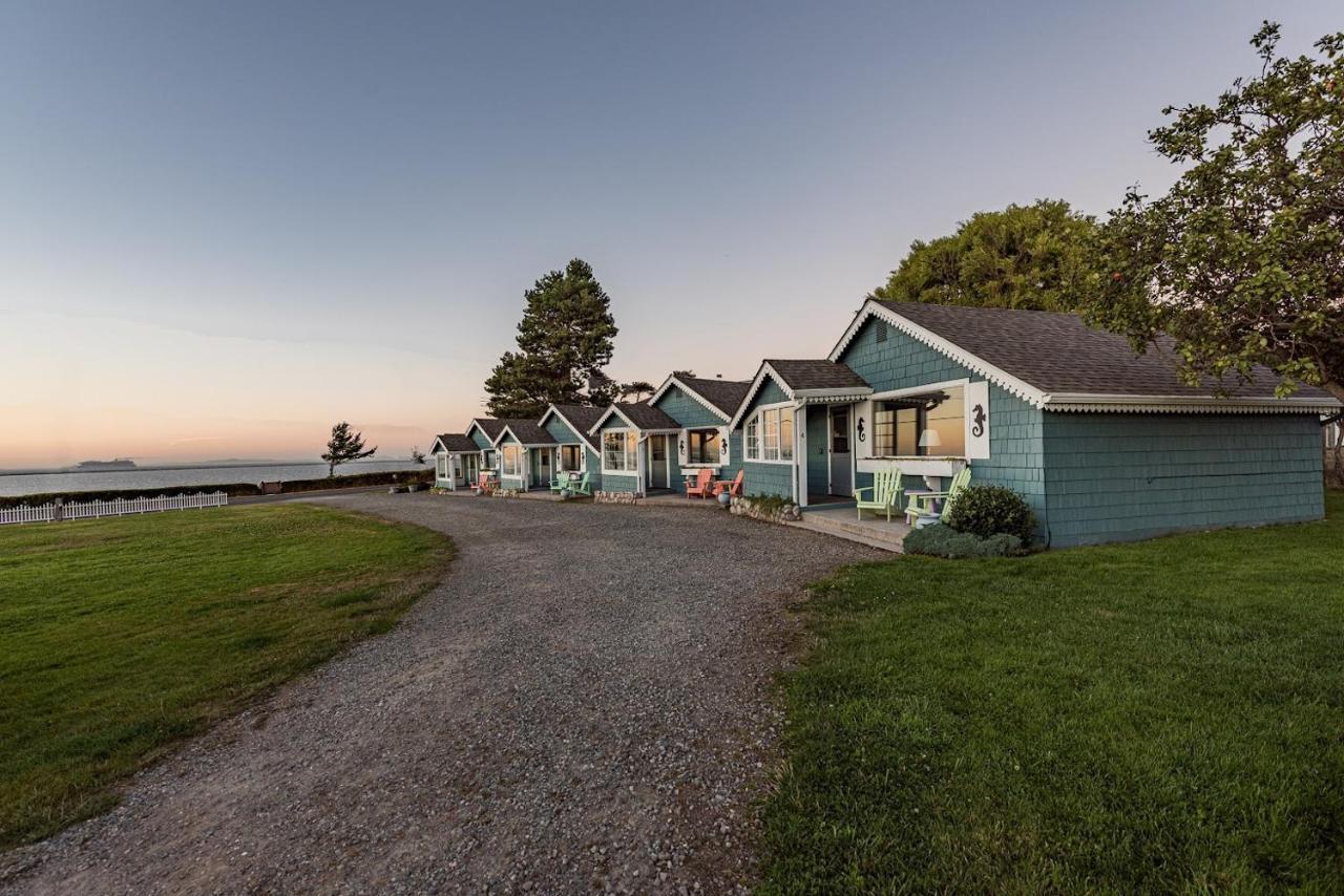 Juan De Fuca Waterfront Hotel & Cottages سيكيم المظهر الخارجي الصورة