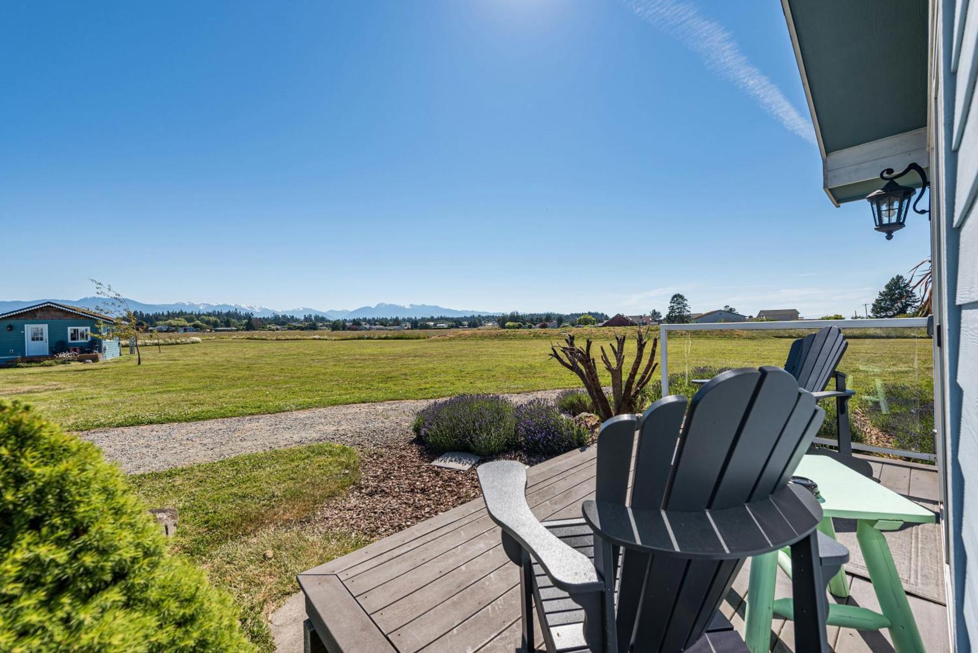 Juan De Fuca Waterfront Hotel & Cottages سيكيم المظهر الخارجي الصورة