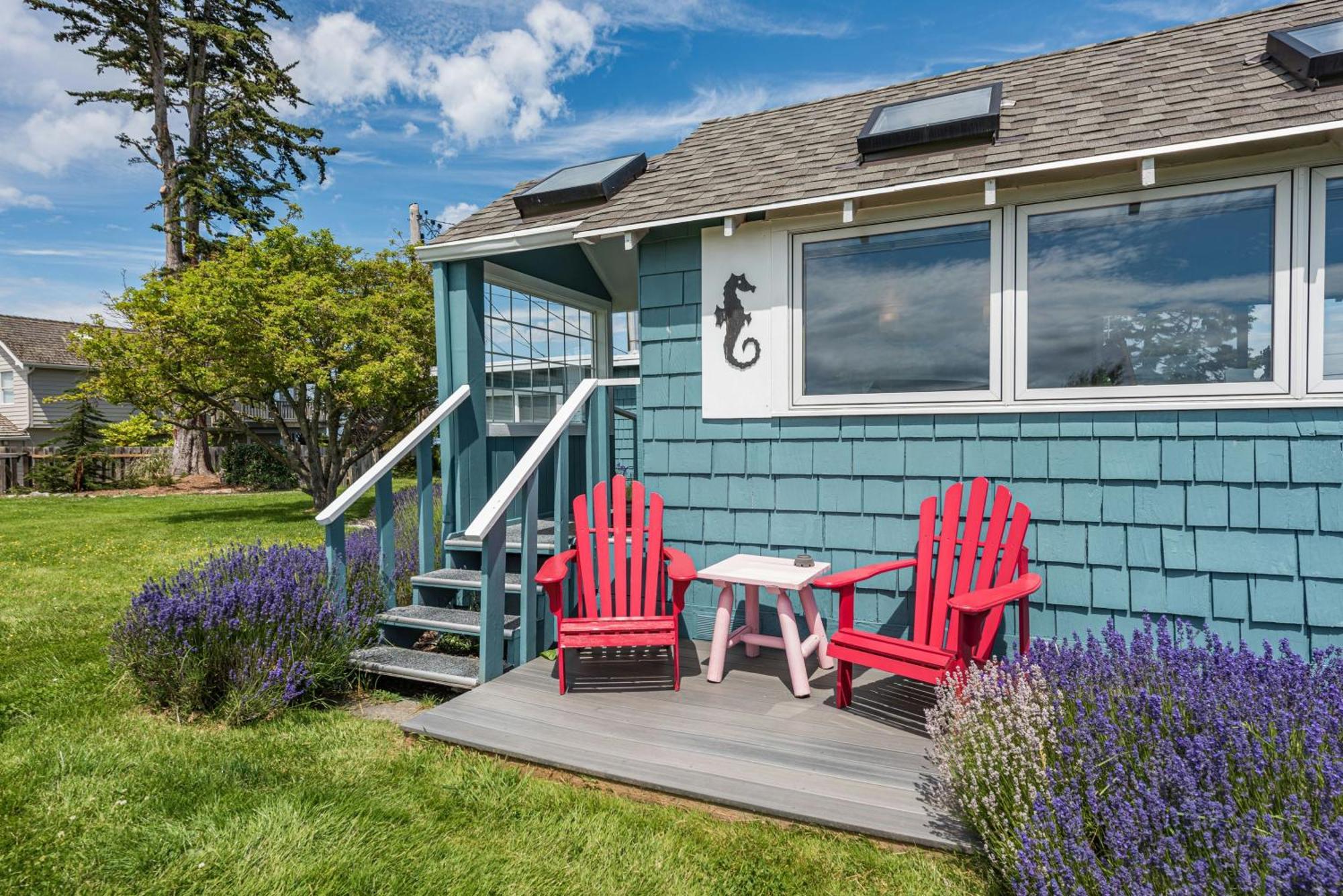 Juan De Fuca Waterfront Hotel & Cottages سيكيم المظهر الخارجي الصورة